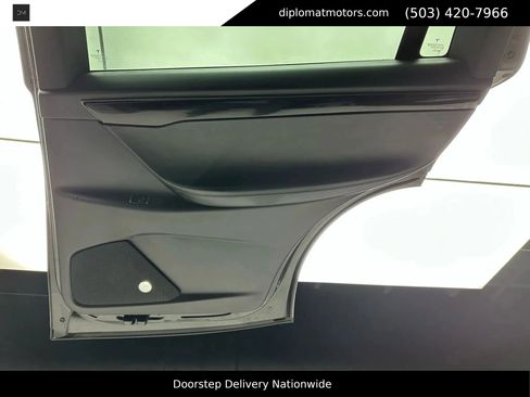 Used 2018 Tesla Model X 75D image 26