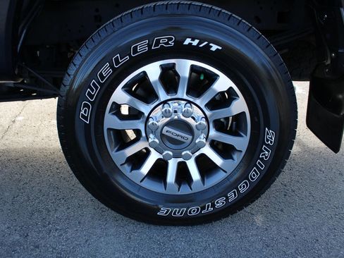 Used 2022 Ford F250 Lariat w/ Lariat Value Package image 18