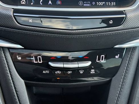 Used 2024 Cadillac XT5 Premium Luxury AWD/4WD image 12