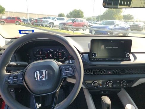 Used 2025 Honda Accord LX image 12