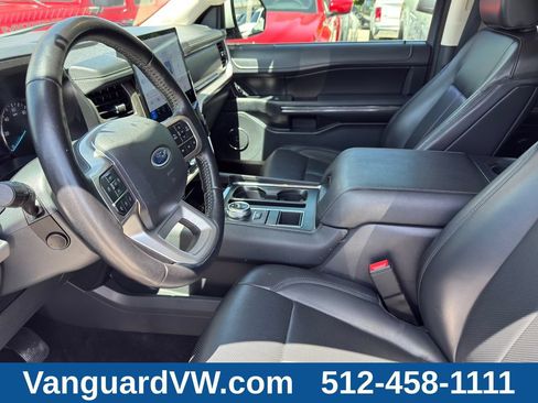 Used 2022 Ford Expedition XLT RWD image 12