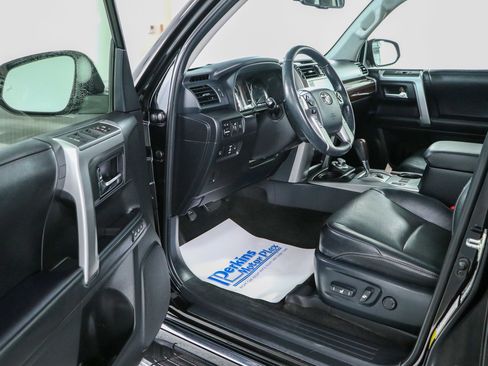 Used 2023 Toyota 4Runner Limited AWD/4WD image 3
