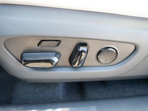 New 2026 Lexus RX 450h AWD image 11