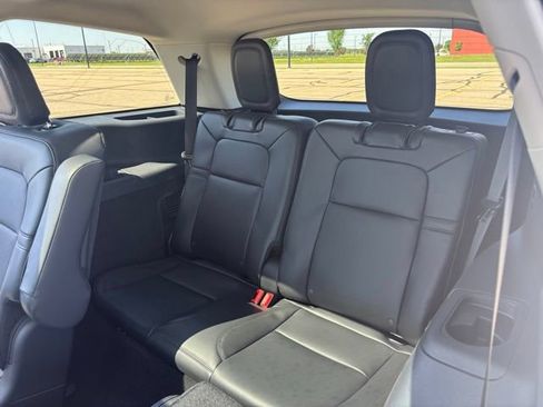 New 2026 Lincoln Aviator AWD image 31