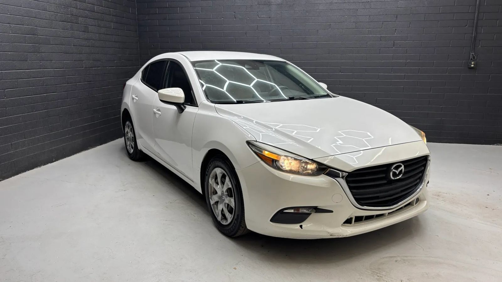 Used 2018 MAZDA MAZDA3 Sport FWD image 1