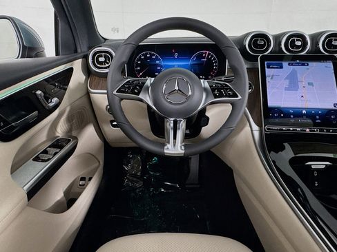 New 2026 Mercedes-Benz GLC 350e 4MATIC image 4
