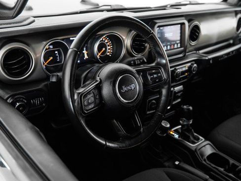 Used 2018 Jeep Wrangler Unlimited Sport S image 12