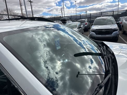 Used 2019 Subaru Ascent Limited image 5