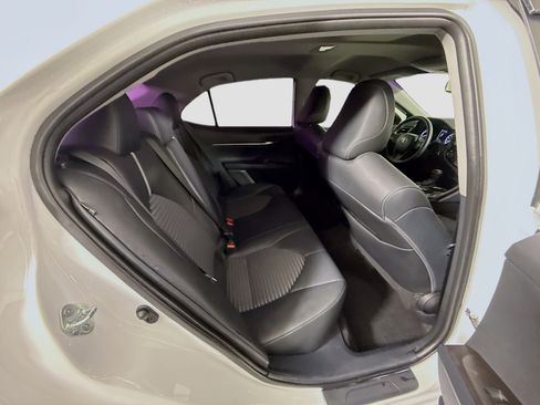 Used 2022 Toyota Camry SE w/ Convenience Package FWD image 27