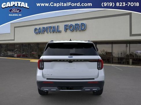 New 2026 Ford Explorer Active w/ Active Comfort Package RWD image 5