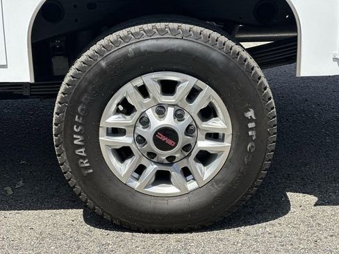 New 2026 GMC Sierra 2500 Pro image 29