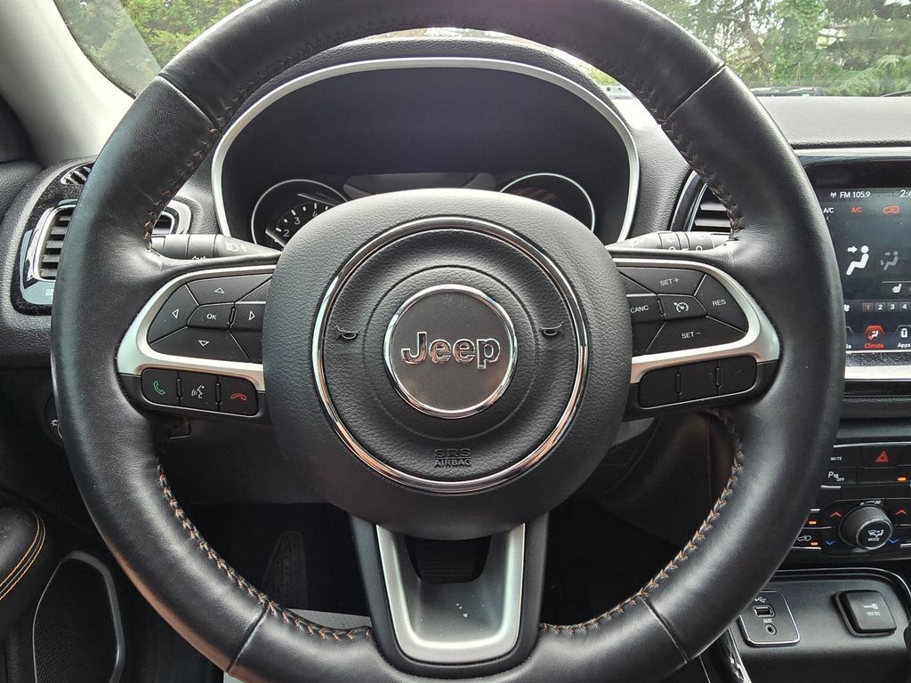 Used 2018 Jeep Compass Limited w/ Navigation Group FWD image 13