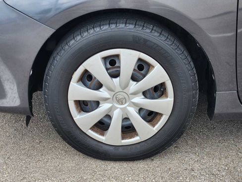 Used 2010 Toyota Corolla LE image 9