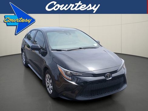 Used 2022 Toyota Corolla LE FWD image 1