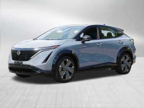 Certified 2024 Nissan Ariya AWD image 3