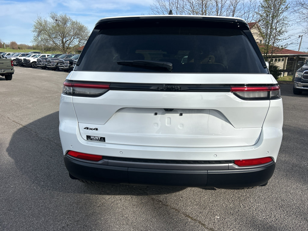 New 2026 Jeep Grand Cherokee Limited w/ Limited Altitude Package AWD/4WD image 6