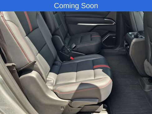 Used 2024 Chevrolet Traverse RS AWD/4WD image 21