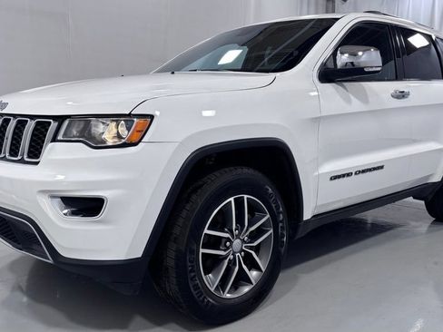 Used 2018 Jeep Grand Cherokee Limited AWD/4WD image 1