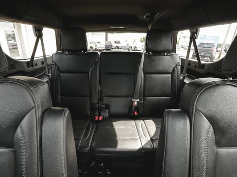 Used 2023 GMC Yukon XL Denali AWD/4WD image 44