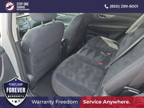 Used 2016 Nissan Rogue SV image 28