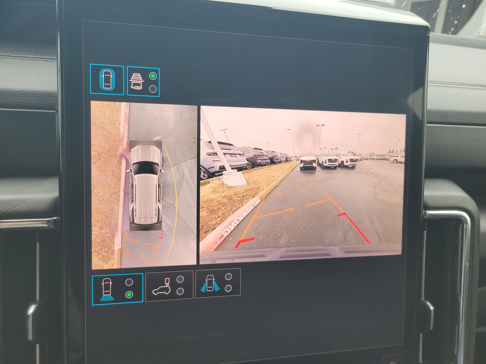 Used 2025 GMC Yukon Denali AWD/4WD image 18