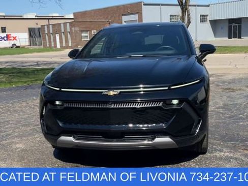 Certified 2024 Chevrolet Equinox EV LT FWD image 3