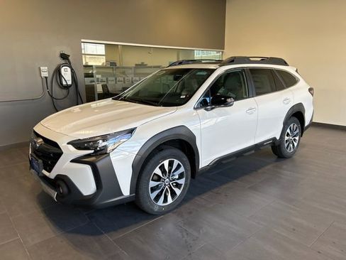 Used 2025 Subaru Outback Limited XT AWD/4WD image 3
