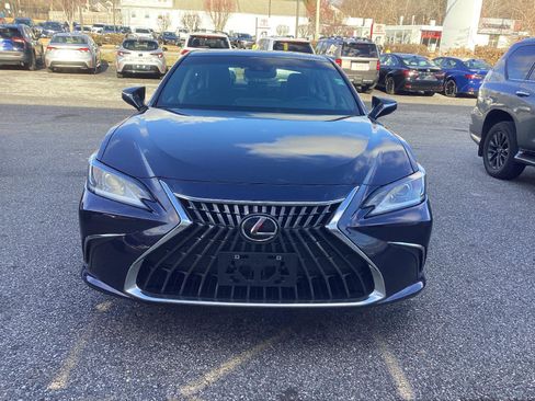Used 2022 Lexus ES 350 w/ Premium Package image 2