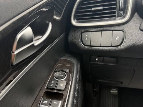 Used 2016 Kia Sorento LX AWD/4WD image 18