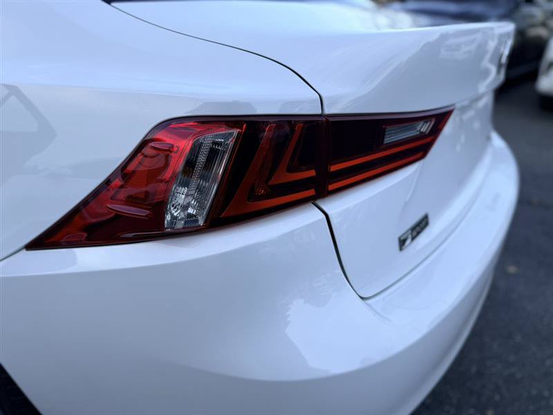 Used 2016 Lexus IS 200t w/ F Sport Package RWD image 12