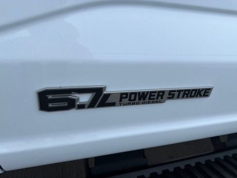 Used 2025 Ford F350 XLT AWD/4WD image 32
