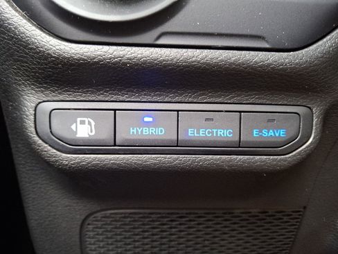 Used 2023 Jeep Wrangler Sahara w/ Cold Weather Group image 25