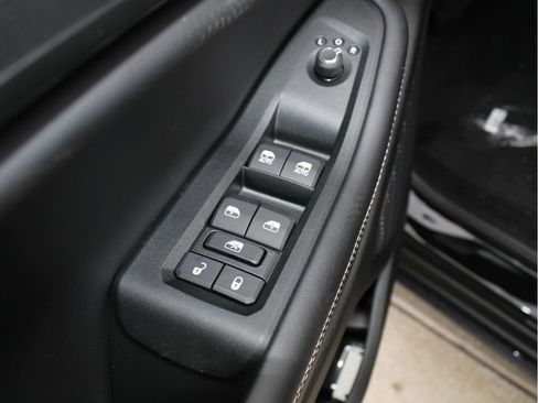 New 2025 Jeep Grand Cherokee Laredo X w/ Luxury Tech Group I image 10