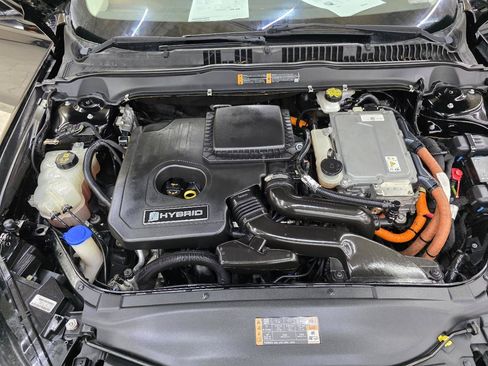 Used 2018 Ford Fusion Titanium FWD image 42