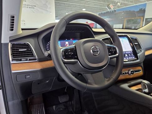 Certified 2023 Volvo XC90 B6 Plus AWD/4WD image 12