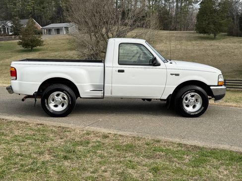 Used 1999 Ford Ranger XL image 2