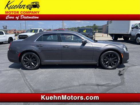 Used 2015 Chrysler 300 Limited AWD/4WD image 1