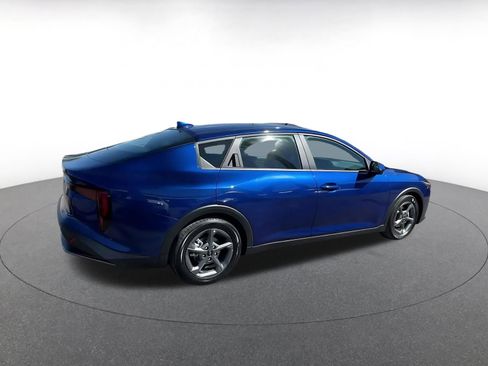 Used 2025 Kia K4 LXS image 15