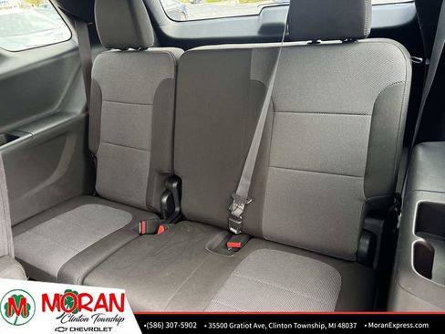 Certified 2023 Chevrolet Traverse LT FWD image 14