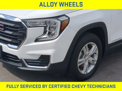 Used 2023 GMC Terrain SLE w/ Driver Convenience Package AWD/4WD image 15