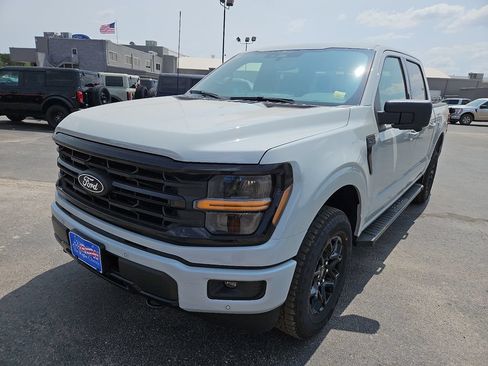 New 2026 Ford F150 XLT w/ Equipment Group 302A MID AWD/4WD image 4