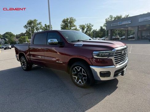 Used 2025 RAM 1500 Laramie AWD/4WD image 11