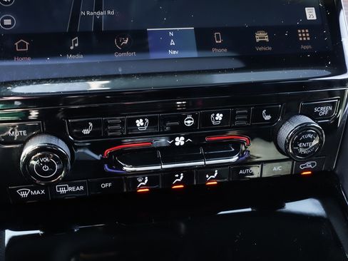 Used 2023 Jeep Grand Cherokee Summit image 16