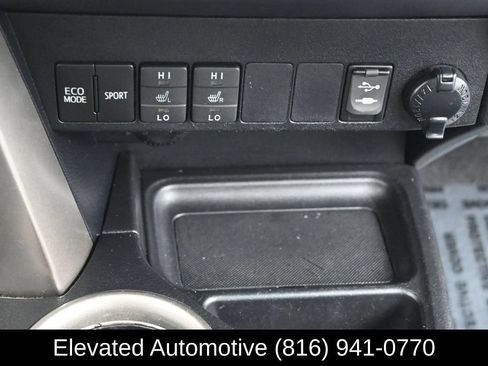 Used 2014 Toyota RAV4 Limited AWD/4WD image 22