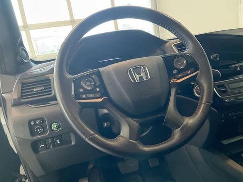 Used 2022 Honda Pilot Black Edition image 14