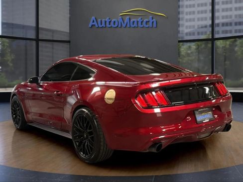 Used 2015 Ford Mustang GT image 9