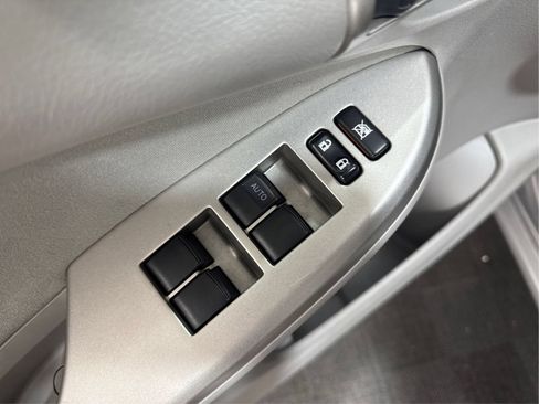 Used 2011 Toyota Corolla LE FWD image 28