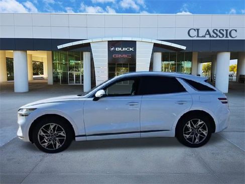 Used 2022 Genesis GV70 2.5T w/ Advanced Package image 5