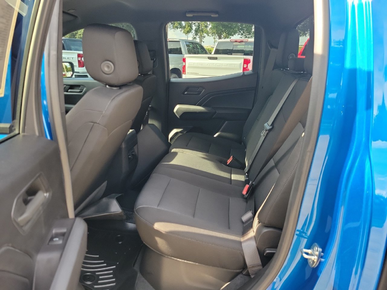 Used 2023 Chevrolet Colorado W/T w/ Safety Package RWD image 9