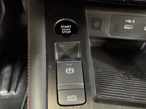 New 2026 Nissan Kicks SR image 36